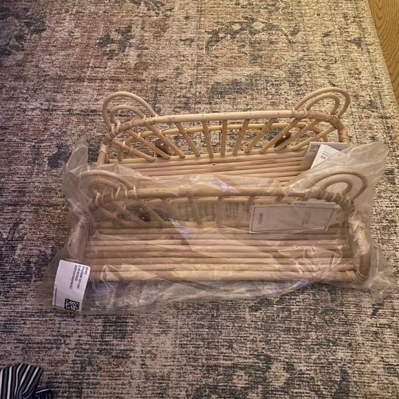 Rattan Shelf - Picture 2 of 3